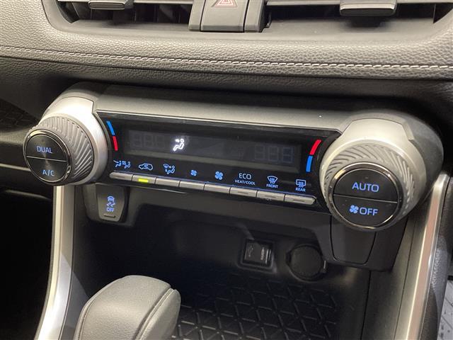 ＲＡＶ４ ハイブリッドＸ　モデリスタエアロ　純正９型ナビ　ＥＴＣ　前後ドライブレコーダー　コーナーセンサー　レーンキープアシスト　衝突被害軽減ブレーキ　アダクティブクルーズコントロール　フルセグＴＶ　ＵＳＢ入力端子　禁煙車（22枚目）