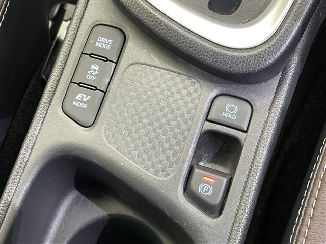 ヤリスクロス ハイブリッドＺ　モデリスタエアロ　純正８型ナビ　Ｂｌｕｅｔｏｏｔｈ　全周囲カメラ　衝突被害軽減ブレーキ　レーンアシスト　コーナーセンサー　ブラインドスポットモニター　オートマチックハイビーム　シートヒーター　禁煙車（10枚目）