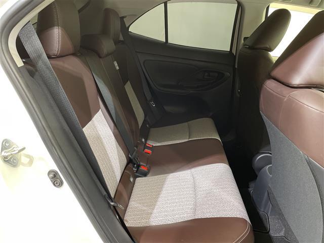 ヤリスクロス ハイブリッドＺ　モデリスタエアロ　純正８型ナビ　Ｂｌｕｅｔｏｏｔｈ　全周囲カメラ　衝突被害軽減ブレーキ　レーンアシスト　コーナーセンサー　ブラインドスポットモニター　オートマチックハイビーム　シートヒーター　禁煙車（15枚目）