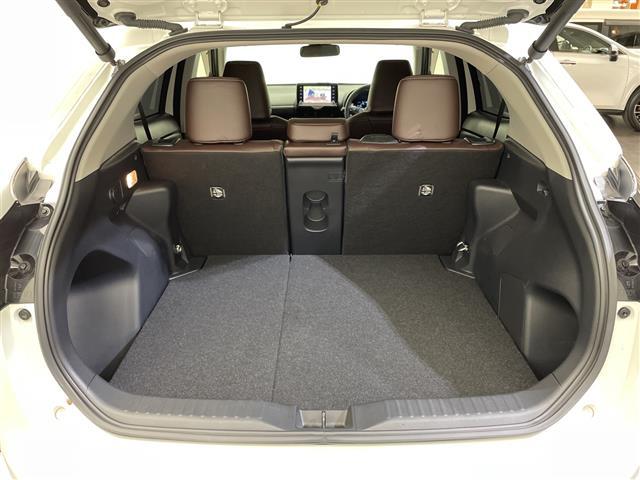 ヤリスクロス ハイブリッドＺ　モデリスタエアロ　純正８型ナビ　Ｂｌｕｅｔｏｏｔｈ　全周囲カメラ　衝突被害軽減ブレーキ　レーンアシスト　コーナーセンサー　ブラインドスポットモニター　オートマチックハイビーム　シートヒーター　禁煙車（16枚目）