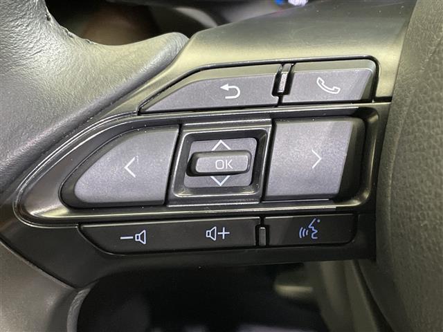 ヤリスクロス ハイブリッドＺ　モデリスタエアロ　純正８型ナビ　Ｂｌｕｅｔｏｏｔｈ　全周囲カメラ　衝突被害軽減ブレーキ　レーンアシスト　コーナーセンサー　ブラインドスポットモニター　オートマチックハイビーム　シートヒーター　禁煙車（30枚目）