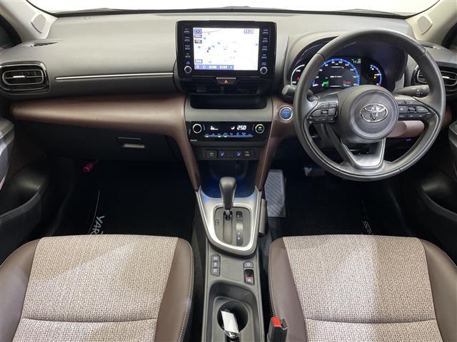ヤリスクロス ハイブリッドＺ　モデリスタエアロ　純正８型ナビ　Ｂｌｕｅｔｏｏｔｈ　全周囲カメラ　衝突被害軽減ブレーキ　レーンアシスト　コーナーセンサー　ブラインドスポットモニター　オートマチックハイビーム　シートヒーター　禁煙車（42枚目）