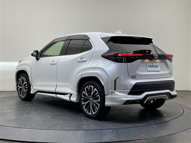 ヤリスクロス ハイブリッドＺ　モデリスタエアロ　純正８型ナビ　Ｂｌｕｅｔｏｏｔｈ　全周囲カメラ　衝突被害軽減ブレーキ　レーンアシスト　コーナーセンサー　ブラインドスポットモニター　オートマチックハイビーム　シートヒーター　禁煙車（43枚目）