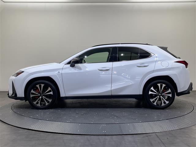 ＵＸ ＵＸ２００　Ｆスポーツエモーショナルエクスプローラ　ムーンルーフ　ルーフレール　１２．３インチディスプレイオーディオ　全周囲カメラ　フルセグＴＶ　ビルトインＥＴＣ　ブラインドスポットモニター　シートヒーター　エアシート　パワーシート　ＬＥＤライト　禁煙（19枚目）