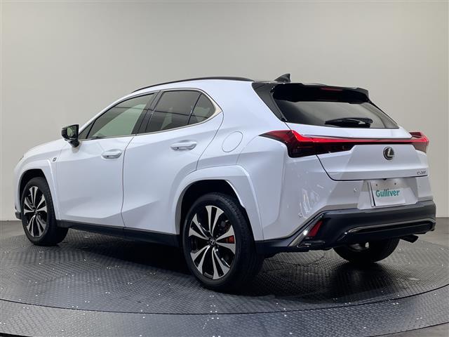 ＵＸ ＵＸ２００　Ｆスポーツエモーショナルエクスプローラ　ムーンルーフ　ルーフレール　１２．３インチディスプレイオーディオ　全周囲カメラ　フルセグＴＶ　ビルトインＥＴＣ　ブラインドスポットモニター　シートヒーター　エアシート　パワーシート　ＬＥＤライト　禁煙（20枚目）