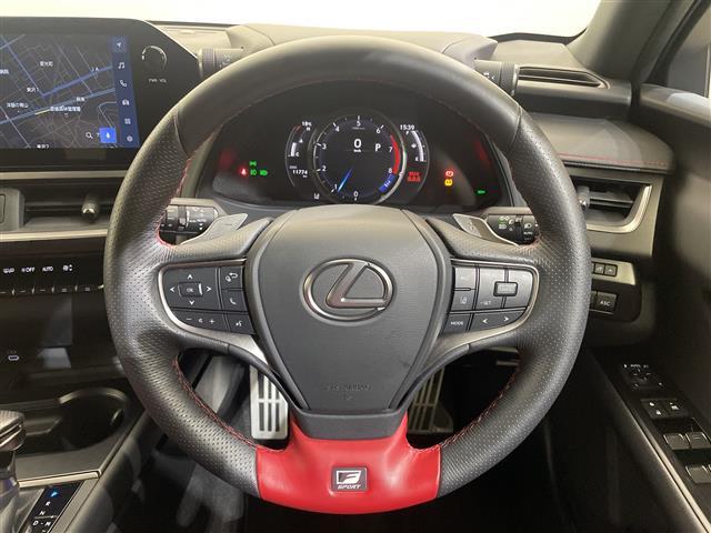 ＵＸ ＵＸ２００　Ｆスポーツエモーショナルエクスプローラ　ムーンルーフ　ルーフレール　１２．３インチディスプレイオーディオ　全周囲カメラ　フルセグＴＶ　ビルトインＥＴＣ　ブラインドスポットモニター　シートヒーター　エアシート　パワーシート　ＬＥＤライト　禁煙（21枚目）