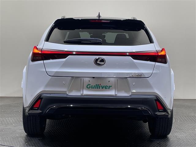 ＵＸ ＵＸ２００　Ｆスポーツエモーショナルエクスプローラ　ムーンルーフ　ルーフレール　１２．３インチディスプレイオーディオ　全周囲カメラ　フルセグＴＶ　ビルトインＥＴＣ　ブラインドスポットモニター　シートヒーター　エアシート　パワーシート　ＬＥＤライト　禁煙（39枚目）