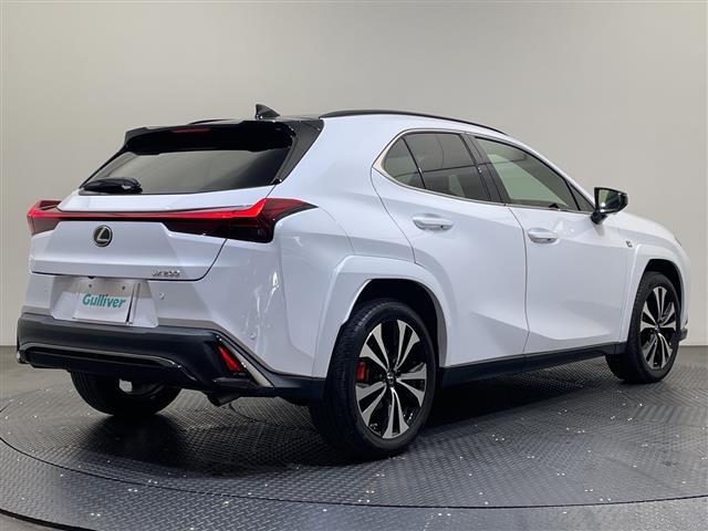 ＵＸ ＵＸ２００　Ｆスポーツエモーショナルエクスプローラ　ムーンルーフ　ルーフレール　１２．３インチディスプレイオーディオ　全周囲カメラ　フルセグＴＶ　ビルトインＥＴＣ　ブラインドスポットモニター　シートヒーター　エアシート　パワーシート　ＬＥＤライト　禁煙（40枚目）