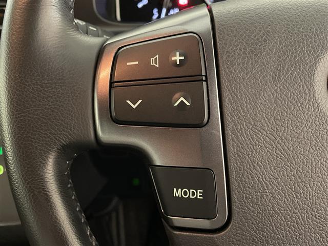 ハイエースバン スーパーＧＬ　ダーク　プライムＩＩ　デジタルインナーミラー　両側電動スライドドア　衝突被害軽減ブレーキ　社外ＳＤナビ　前後コーナーセンサー　ＥＴＣ　前後ドライブレコーダー　フルセグＴＶ　バックカメラ　ＵＳＢ入力端子　スマートキー　禁煙（11枚目）