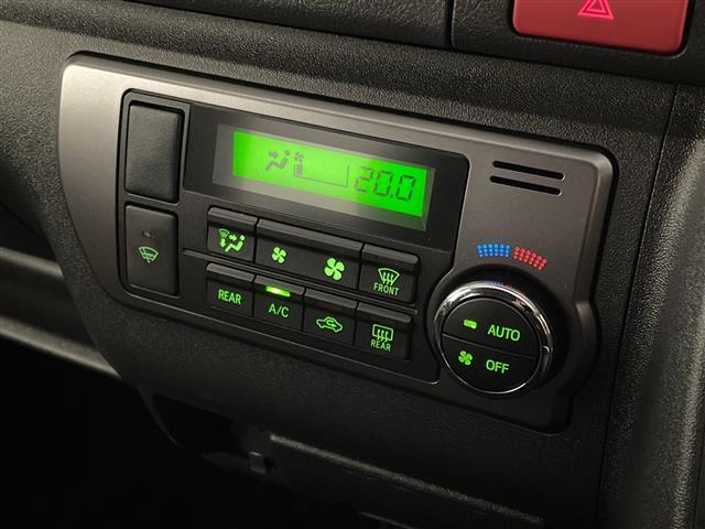 ハイエースバン スーパーＧＬ　ダーク　プライムＩＩ　デジタルインナーミラー　両側電動スライドドア　衝突被害軽減ブレーキ　社外ＳＤナビ　前後コーナーセンサー　ＥＴＣ　前後ドライブレコーダー　フルセグＴＶ　バックカメラ　ＵＳＢ入力端子　スマートキー　禁煙（22枚目）