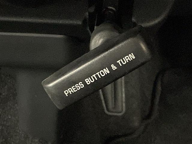 ハイエースバン スーパーＧＬ　ダーク　プライムＩＩ　デジタルインナーミラー　両側電動スライドドア　衝突被害軽減ブレーキ　社外ＳＤナビ　前後コーナーセンサー　ＥＴＣ　前後ドライブレコーダー　フルセグＴＶ　バックカメラ　ＵＳＢ入力端子　スマートキー　禁煙（28枚目）