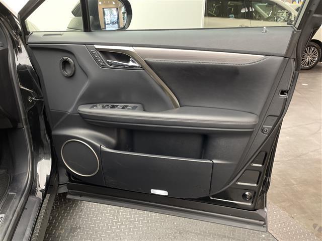 ＲＸ ＲＸ２００ｔ　Ｆスポーツ　クリアランスソナー　ブラインドスポットモニター　後席シートヒーター　純正１２．３型ナビ　ドライブレコーダー　シートヒーター　ＥＴＣ２．０　電動リアゲート　アダクティブクルーズコントロール　禁煙車（35枚目）