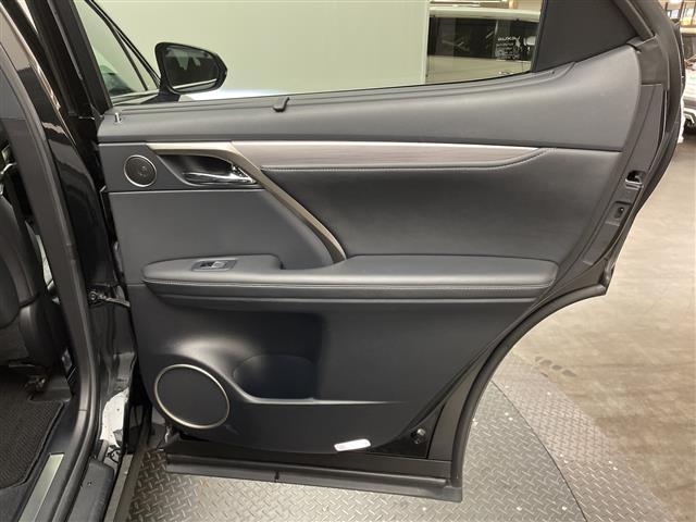 ＲＸ ＲＸ２００ｔ　Ｆスポーツ　クリアランスソナー　ブラインドスポットモニター　後席シートヒーター　純正１２．３型ナビ　ドライブレコーダー　シートヒーター　ＥＴＣ２．０　電動リアゲート　アダクティブクルーズコントロール　禁煙車（36枚目）