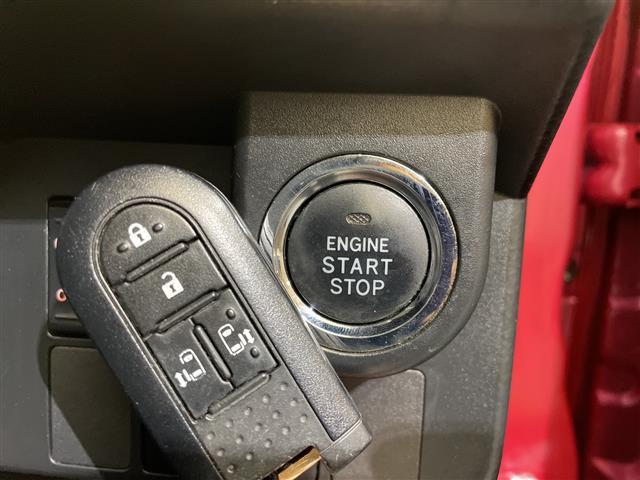 タンク カスタムＧ　純正ナビ　フルセグ　Ｂｌｕｅｔｏｏｔｈ　ＵＳＢ　バックカメラ　ＬＥＤヘッドランプ　衝突被害軽減ブレーキ　クルーズコントロール　ＥＴＣ　両側電動スライドドア　アイドリングストップ　ステアリングスイッチ（6枚目）