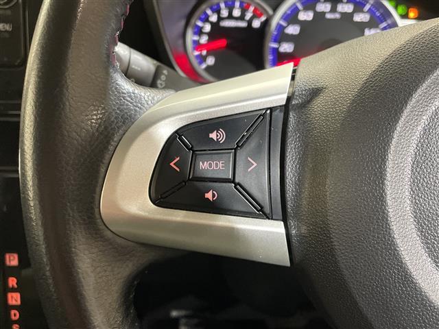 タンク カスタムＧ　純正ナビ　フルセグ　Ｂｌｕｅｔｏｏｔｈ　ＵＳＢ　バックカメラ　ＬＥＤヘッドランプ　衝突被害軽減ブレーキ　クルーズコントロール　ＥＴＣ　両側電動スライドドア　アイドリングストップ　ステアリングスイッチ（10枚目）