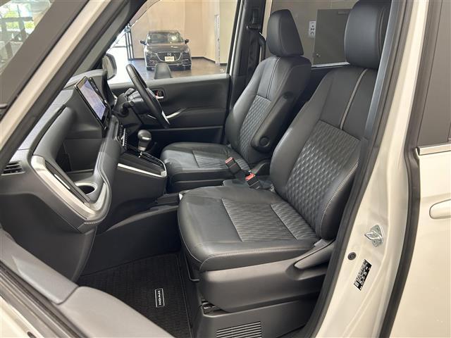 ノア ハイブリッドＳ－Ｚ　快適利便　ユニバーサルステップ　ブラインドスポットモニター　３眼ＬＥＤライト　純正１０．５インチディスプレイオーディオ　バックカメラ　ＴＶ　ビルトインＥＴＣ　両側電動スライドドア　電動リアゲート（32枚目）