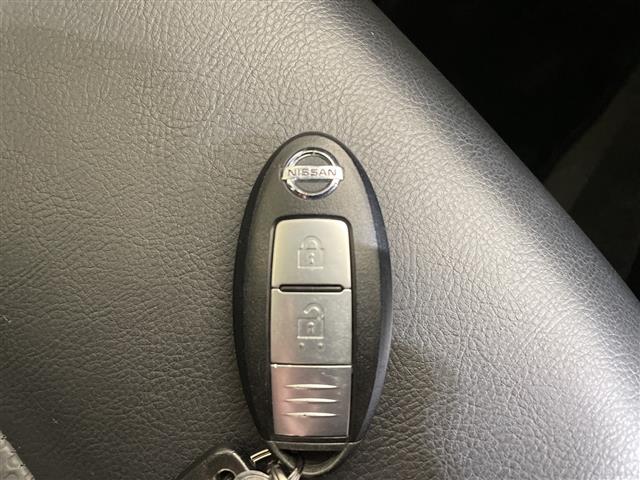 エクストレイル 20GT S ディーゼルターボ/4WD/ベージュ全塗装/各部マットブラックペイント/純正ナビ/バックカメラ/フルセグTV/Bluetooth/ベージュ全塗装/ETC/オートライト/ヒルディセントコントロール/禁煙車(12枚目)