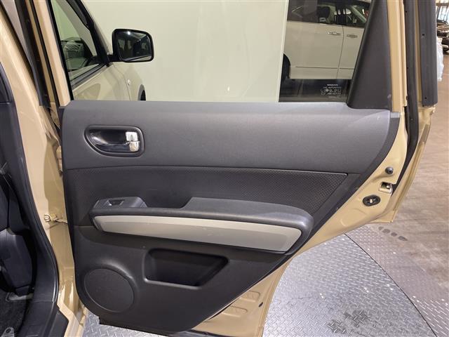 エクストレイル 20GT S ディーゼルターボ/4WD/ベージュ全塗装/各部マットブラックペイント/純正ナビ/バックカメラ/フルセグTV/Bluetooth/ベージュ全塗装/ETC/オートライト/ヒルディセントコントロール/禁煙車(34枚目)