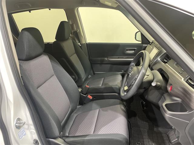 フリードハイブリッド ハイブリッド・Ｇブラックスタイル　純正７型ナビ　Ｂｌｕｅｔｏｏｔｈ　ＤＶＤ　両側電動スライドドア　シートヒーター　バックカメラ　レーンアシスト　衝突被害軽減ブレーキ　アダプティブクルーズコントロール　禁煙車（14枚目）