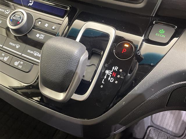 フリードハイブリッド ハイブリッド・Ｇブラックスタイル　純正７型ナビ　Ｂｌｕｅｔｏｏｔｈ　ＤＶＤ　両側電動スライドドア　シートヒーター　バックカメラ　レーンアシスト　衝突被害軽減ブレーキ　アダプティブクルーズコントロール　禁煙車（24枚目）