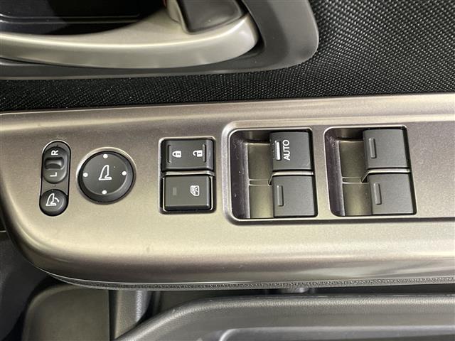 フリードハイブリッド ハイブリッド・Ｇブラックスタイル　純正７型ナビ　Ｂｌｕｅｔｏｏｔｈ　ＤＶＤ　両側電動スライドドア　シートヒーター　バックカメラ　レーンアシスト　衝突被害軽減ブレーキ　アダプティブクルーズコントロール　禁煙車（31枚目）