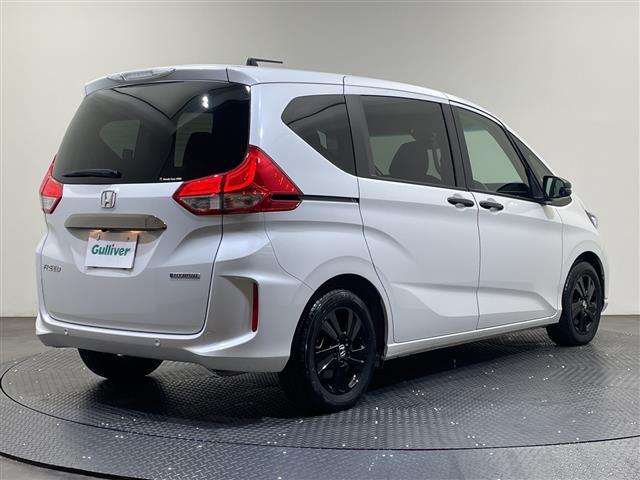 フリードハイブリッド ハイブリッド・Ｇブラックスタイル　純正７型ナビ　Ｂｌｕｅｔｏｏｔｈ　ＤＶＤ　両側電動スライドドア　シートヒーター　バックカメラ　レーンアシスト　衝突被害軽減ブレーキ　アダプティブクルーズコントロール　禁煙車（40枚目）