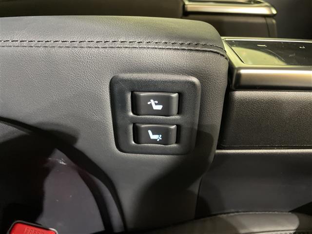 ヴェルファイア ２．５Ｚ　Ｇエディション　純正１０型ナビ／純正１２型後席モニター／衝突被害軽減ブレーキ／ＴＶ／アダプティブクルーズコントロール／シートヒーター／シートクーラー／両側電動スライドドア／電動リアゲート／ＥＴＣ２．０／禁煙（32枚目）