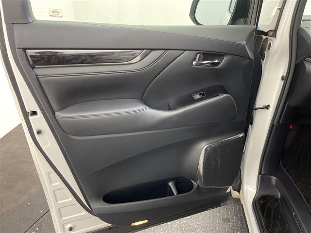 ヴェルファイア ２．５Ｚ　Ｇエディション　純正１０型ナビ／純正１２型後席モニター／衝突被害軽減ブレーキ／ＴＶ／アダプティブクルーズコントロール／シートヒーター／シートクーラー／両側電動スライドドア／電動リアゲート／ＥＴＣ２．０／禁煙（36枚目）