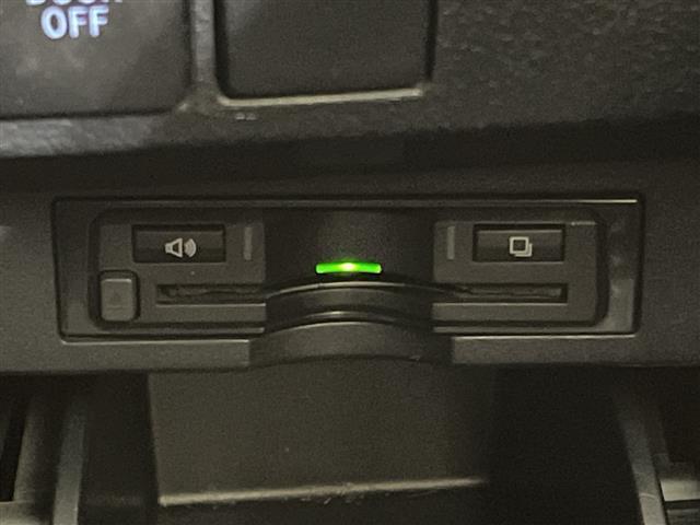 ヴェルファイア 2.5Z Aエディション ゴールデンアイズ モデリスタエアロ/ツインムーンルーフ/ALPINE10型ナビ/ALPINEフリップダウンモニター/ETC/ドライブレコーダー/両側電動スライドドア/電動リアゲート/レザー調シートカバー/LED/禁煙車(9枚目)