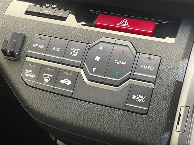 ステップワゴンスパーダ Ｚ　クールスピリット　純正９型ナビ／ＴＶ／バックカメラ／衝突被害軽減ブレーキ／両側電動スライドドア／クルーズコントロール／パドルシフト／ビルドインＥＴＣ／ハーフレザーシート／スマートキー／オートマチックハイビーム／禁煙（11枚目）