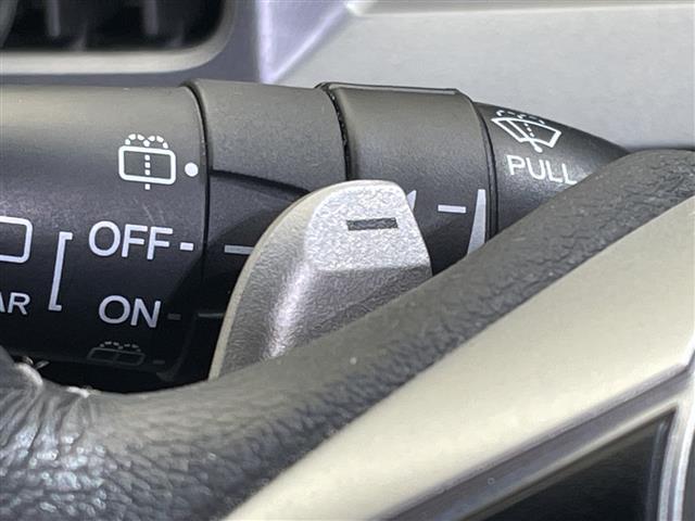 ステップワゴンスパーダ Ｚ　クールスピリット　純正９型ナビ／ＴＶ／バックカメラ／衝突被害軽減ブレーキ／両側電動スライドドア／クルーズコントロール／パドルシフト／ビルドインＥＴＣ／ハーフレザーシート／スマートキー／オートマチックハイビーム／禁煙（25枚目）