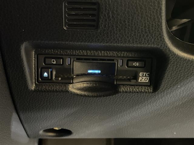 ヴォクシー ハイブリッドS-Z 快適利便/純正10型ナビ/純正14型フリップダウンモニター/ブラインドスポットモニター/両側電動スライドドア/電動リアゲート/衝突被害軽減ブレーキ/シートヒーター/TV/Bluetooth/禁煙(6枚目)