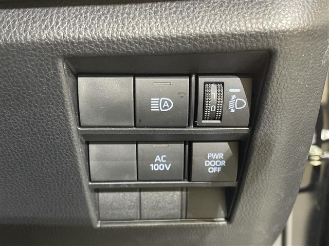 ヴォクシー ハイブリッドS-Z 快適利便/純正10型ナビ/純正14型フリップダウンモニター/ブラインドスポットモニター/両側電動スライドドア/電動リアゲート/衝突被害軽減ブレーキ/シートヒーター/TV/Bluetooth/禁煙(32枚目)