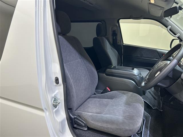 ハイエースワゴン GL 純正ナビ/12.1型フリップダウンモニター/片側パワースライドドア/スマートエントリー/純正15インチアルミホイール/LEDヘッドライト/プッシュスタート/ETC/Bluetooth/禁煙車(14枚目)