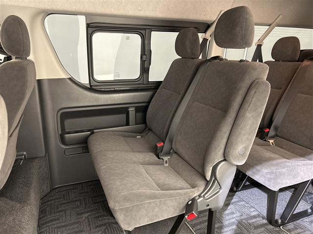 ハイエースワゴン GL 純正ナビ/12.1型フリップダウンモニター/片側パワースライドドア/スマートエントリー/純正15インチアルミホイール/LEDヘッドライト/プッシュスタート/ETC/Bluetooth/禁煙車(15枚目)