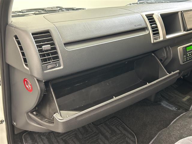 ハイエースワゴン GL 純正ナビ/12.1型フリップダウンモニター/片側パワースライドドア/スマートエントリー/純正15インチアルミホイール/LEDヘッドライト/プッシュスタート/ETC/Bluetooth/禁煙車(23枚目)