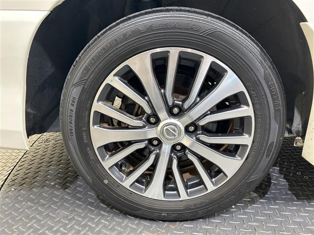 セレナ ハイウェイスターG S-HVアドバンスドセーフティ 純正フリップダウンモニター/純正8型ナビ/フルセグTV/Bluetooth/全周囲カメラ/両側電動スライドドア/クルーズコントロール/レーンアシスト/衝突被害軽減ブレーキ/LEDライト/ETC/禁煙車(17枚目)