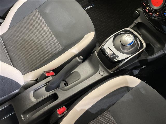 ノート ｅ－パワー　Ｘ　純正ナビ／ＤＶＤ／Ｂｌｕｅｔｏｏｔｈ／フルセグＴＶ／デジタルインナーミラー／全周囲カメラ／ドライブレコーダー／クルーズコントロール／レーンアシスト／衝突被害軽減ブレーキ／禁煙車（28枚目）