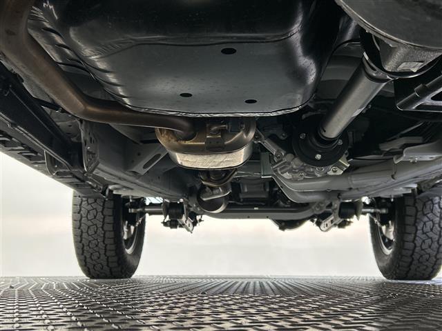 ジムニーシエラ JC 9型ALPINEディスプレイオーディオ/RAYSALAPJアルミホイール/HKSマフラー/社外フロントバンパー/スキッドプレート/パイオニアスピーカー/クルーズコントロール/ドライブレコーダー/禁煙車(36枚目)