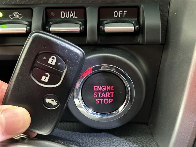 86 GT モデリスタエアロ/クルーズコントロール/社外SDナビ/ETC/Bros.Clazzioシート/ターボ/ワンセグTV/MT付きAT/バックカメラ/純正フロアマット/純正アルミホイール/LEDライト/禁煙(6枚目)