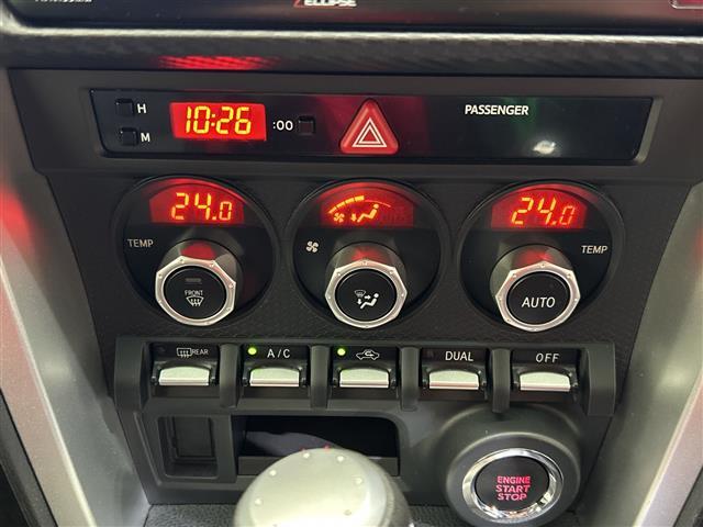 86 GT モデリスタエアロ/クルーズコントロール/社外SDナビ/ETC/Bros.Clazzioシート/ターボ/ワンセグTV/MT付きAT/バックカメラ/純正フロアマット/純正アルミホイール/LEDライト/禁煙(13枚目)