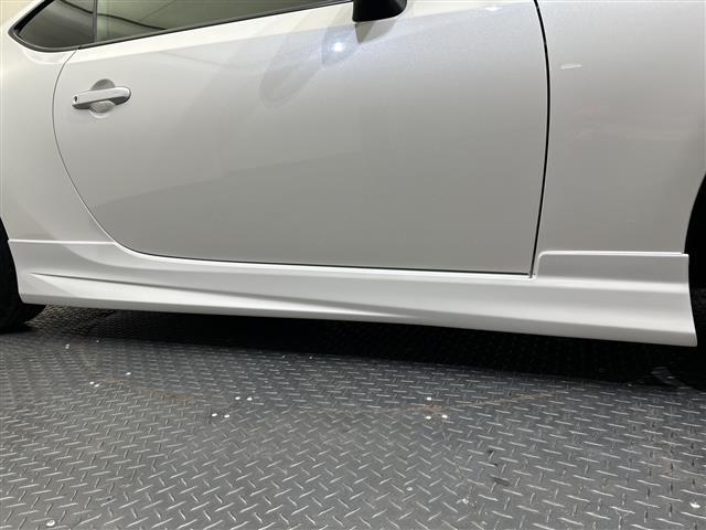 86 GT モデリスタエアロ/クルーズコントロール/社外SDナビ/ETC/Bros.Clazzioシート/ターボ/ワンセグTV/MT付きAT/バックカメラ/純正フロアマット/純正アルミホイール/LEDライト/禁煙(31枚目)