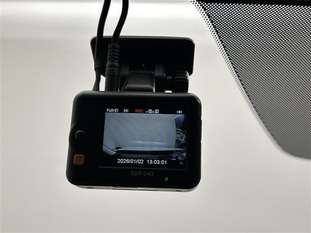 ＣＸ－３０ ＸＤ　ブラックトーンエディション　純正８．８型ナビ／フルセグＴＶ／ＤＶＤ再生可／Ｂｌｕｅｔｏｏｔｈ／全周囲カメラ／シートヒーター／ステアリングヒーター／ブラインドスポットモニター／ＥＴＣ／衝突被害軽減ブレーキ／電動リアゲート／禁煙（6枚目）