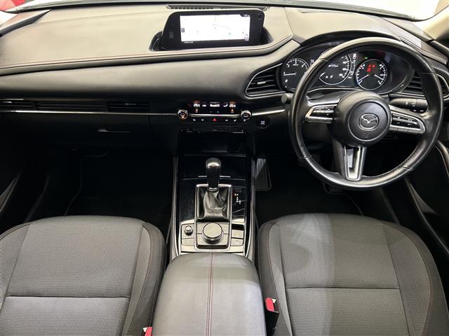 ＣＸ－３０ ＸＤ　ブラックトーンエディション　純正８．８型ナビ／フルセグＴＶ／ＤＶＤ再生可／Ｂｌｕｅｔｏｏｔｈ／全周囲カメラ／シートヒーター／ステアリングヒーター／ブラインドスポットモニター／ＥＴＣ／衝突被害軽減ブレーキ／電動リアゲート／禁煙（42枚目）