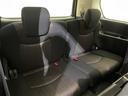 【サードシート】３列目もゆとりがあり居心地よくお過ごしいただけます。掲載箇所以外にご希望の写真がございましたらお気軽にお問い合わせ下さい。フロアマットは汚れが気になる場合は新品のご注文も承ります。