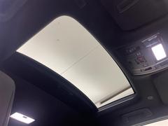 �ڥࡼ��롼�ա�ŷ�椫�����ۤβ��䤫�ʸ����֤䤫����������ळ�Ȥ��Ǥ��롢�ȥ西�Ρ֥���롼�աפǤ���Ƭ��Υ����å��ǥࡼ��롼�դ��Ĥ��뤳�Ȥ��Ǥ��ޤ��� 3