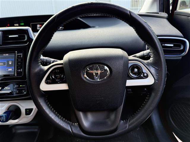 プリウス Sツーリングセレクション 社外ナビ Bカメラ 前席ヒータ ETC 社外AW(12枚目)