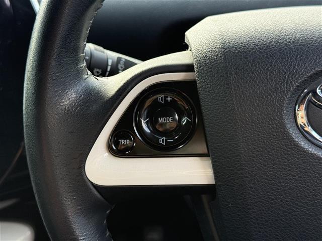 プリウス Sツーリングセレクション 社外ナビ Bカメラ 前席ヒータ ETC 社外AW(13枚目)