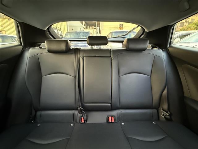 プリウス Sツーリングセレクション 社外ナビ Bカメラ 前席ヒータ ETC 社外AW(28枚目)