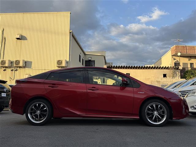 プリウス Sツーリングセレクション 社外ナビ Bカメラ 前席ヒータ ETC 社外AW(37枚目)